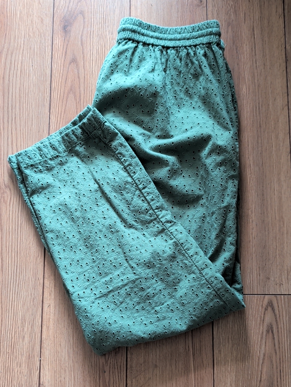 Olive Women's Eyelet Cotton Casual Pants